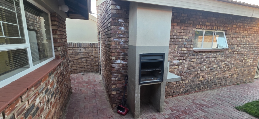 3 Bedroom Property for Sale in Camelot Northern Cape